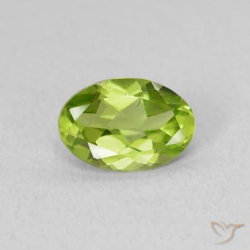 0.77ct 天然 中绿色 橄榄石, 椭圆形, VS