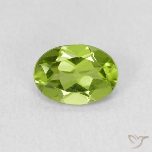 0.86ct 天然 中绿色 橄榄石, 椭圆形, VS