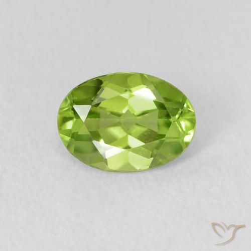 0.85ct 天然 充满活力的绿色 橄榄石, 椭圆形, VS