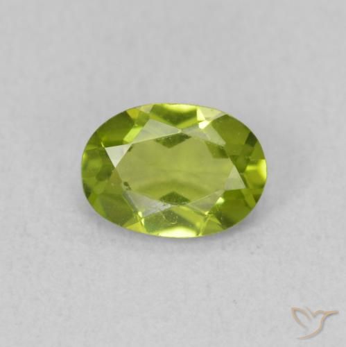 0.81ct 天然 充满活力的绿色 橄榄石, 椭圆形, VS