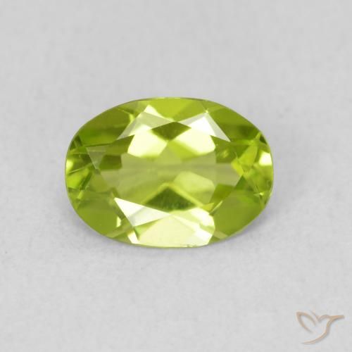 0.80ct 天然 中绿色 橄榄石, 椭圆形, VS
