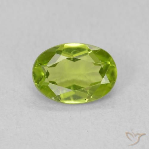 0.83ct 天然 充满活力的绿色 橄榄石, 椭圆形, VS