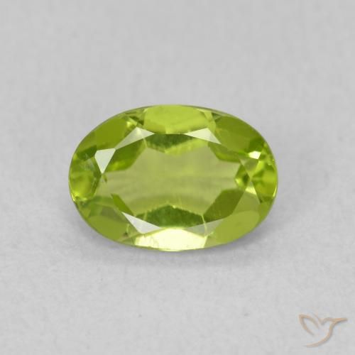 0.83ct 天然 中绿色 橄榄石, 椭圆形, VS