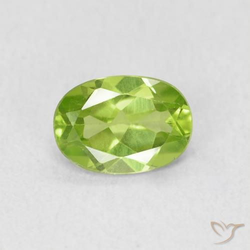 0.83ct 天然 充满活力的绿色 橄榄石, 椭圆形, VS