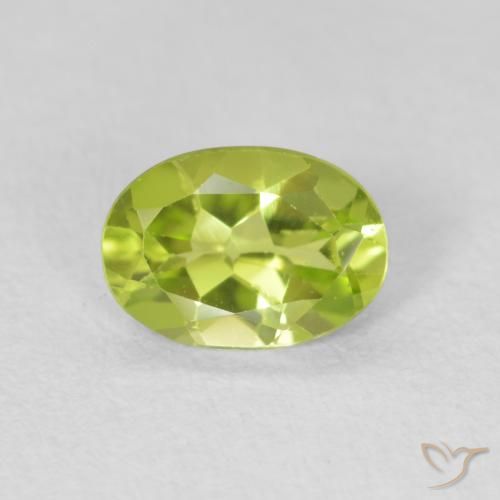 0.71ct 天然 亮绿色 橄榄石, 椭圆形, VS