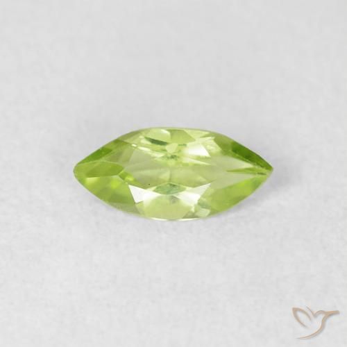 0.40ct 天然 浅活泼的绿色 橄榄石, 榄尖形, VS