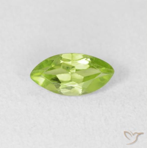 0.60ct 天然 浅活泼的绿色 橄榄石, 榄尖形, VS