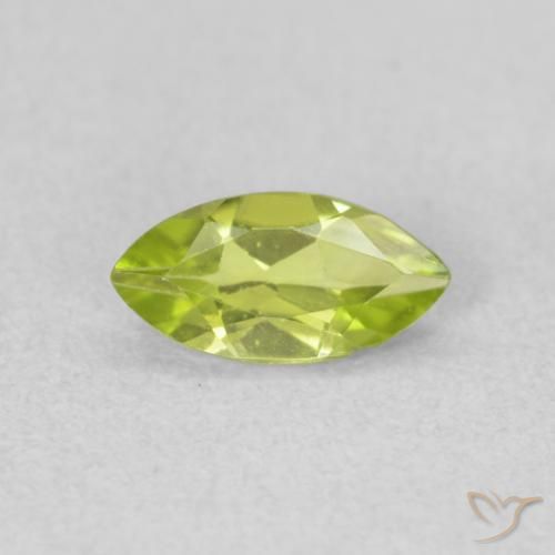 0.54ct 天然 充满活力的绿色 橄榄石, 榄尖形, VS
