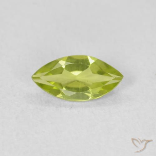 0.57ct 天然 充满活力的绿色 橄榄石, 榄尖形, VVS-VS