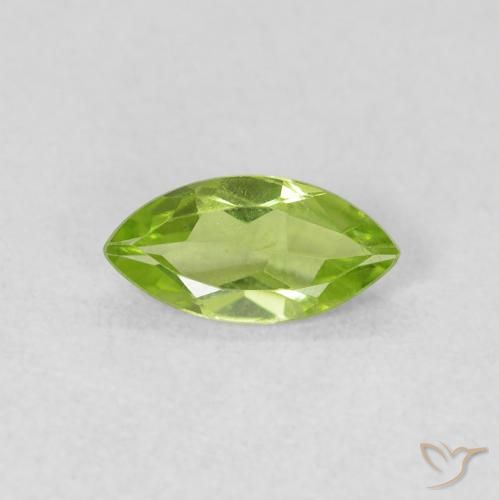0.56ct 天然 充满活力的绿色 橄榄石, 榄尖形, VS