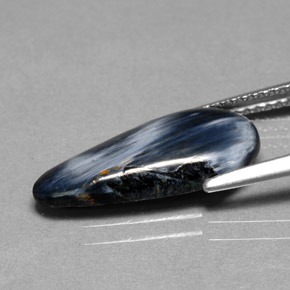 2.63克拉天然彼得赛特，梨形，不透明