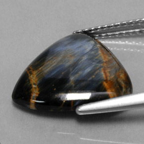 4.01克拉天然彼得赛特，胖三角形，不透明