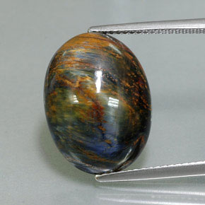 9.76克拉天然多色彼得石，椭圆形切割，17.9×13.3毫米，不透明