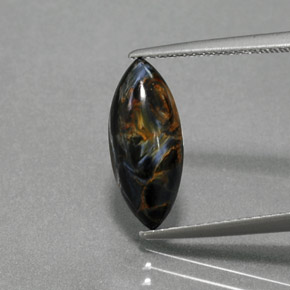 2.26克拉天然多色彼得石，马眼形，14.9×6.4毫米，不透明