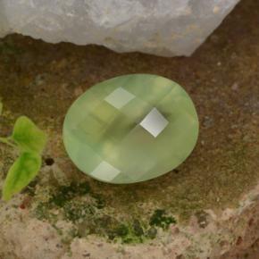 10.07克拉天然绿色葡萄石，椭圆形切割，15.8×11.9毫米，半透明