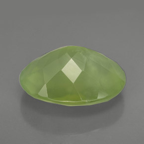 8.87克拉天然绿色葡萄石，透明，15.8×11.9毫米，透明/半透明