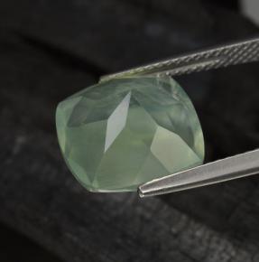 6.82克拉天然绿色葡萄石，垫形剪裁，12×11.9毫米，半透明