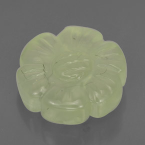 4.85克拉天然绿色葡萄石，异形，11.8×11.6毫米，半透明