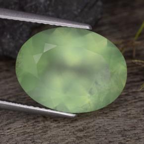 8.65克拉天然绿色葡萄石，椭圆形切割，16×12.1毫米，半透明