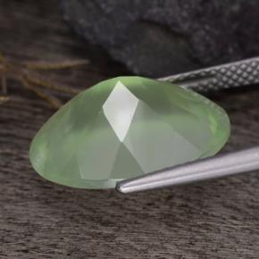 8.65克拉天然绿色葡萄石，椭圆形切割，16×12.1毫米，半透明