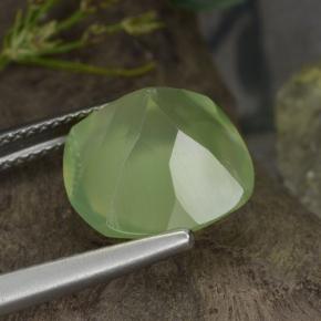 6.47克拉天然绿色葡萄石，垫形剪裁，11.9×11.8毫米，半透明