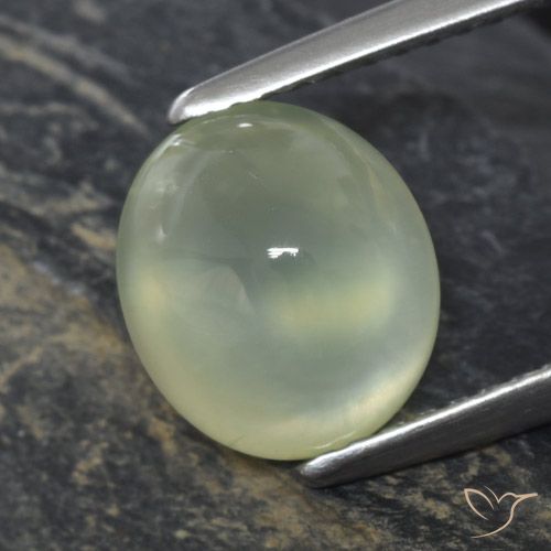 2.77ct 天然 Pale Pear Green  葡萄石, 椭圆形, 透明
