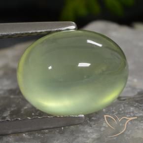 3.26克拉天然绿色葡萄石，椭圆形切割，9.9×7.6毫米，半透明