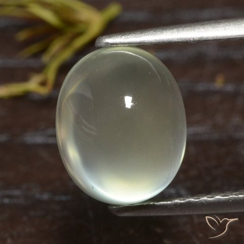 3.56ct 天然 Medium Green  葡萄石, 椭圆形, 透明