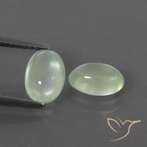 2.46ctw 天然 Pale Pear Green  葡萄石, 椭圆形, 透明/半透明