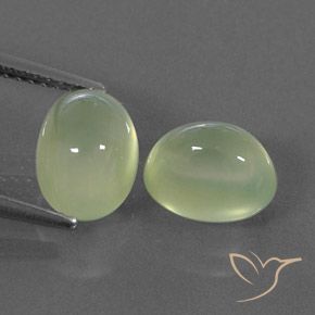 5.43ctw 天然 Medium Green  葡萄石, 椭圆形, 透明/半透明