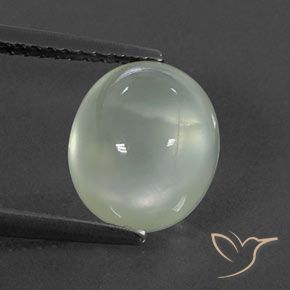 3.38ct 天然 Olive Green  葡萄石, 椭圆形, 透明/半透明