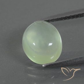 2.63ct 天然 黄绿色 葡萄石, 椭圆形, 透明/半透明