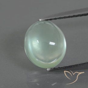 2.69ct 天然 非常浅的绿色 葡萄石, 椭圆形, 透明