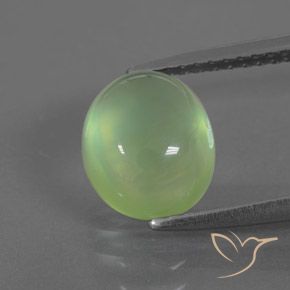 2.72ct 天然 梨绿 葡萄石, 椭圆形, 透明/半透明