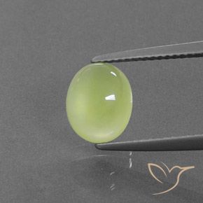 2.55ct 天然 淡柠檬黄 葡萄石, 椭圆形, 透明/半透明