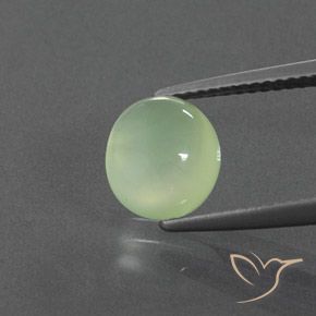 2.50ct 天然 黄绿色 葡萄石, 椭圆形, 透明/半透明