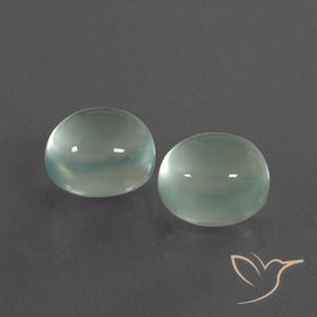 4.96克拉天然葡萄石，椭圆形，透明