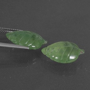 克拉天然葡萄石，异形，半透明