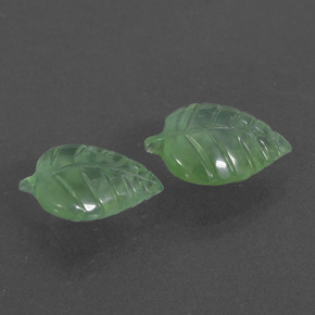 克拉天然葡萄石，异形，半透明