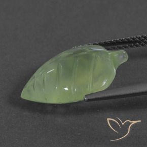 6.83克拉天然绿色葡萄石，异形，16.8×12.1毫米，半透明
