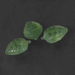 克拉天然葡萄石，异形，半透明