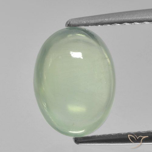 2.49ct 天然 浅绿色 葡萄石, 椭圆形, 半透明