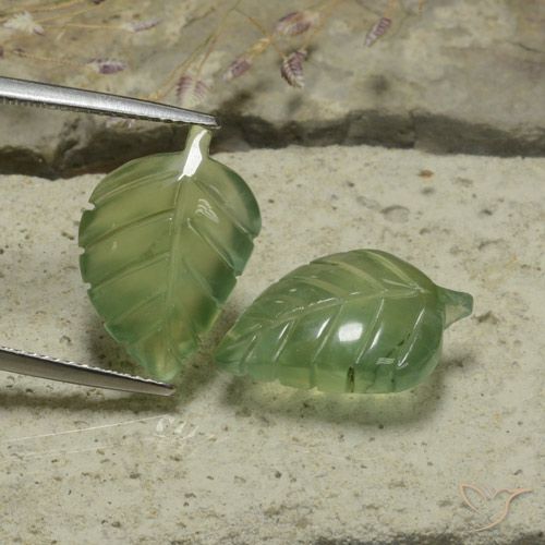 17.42ctw 天然 中绿色 葡萄石, 花形切割, 半透明