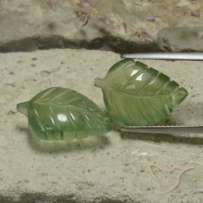 17.42克拉天然葡萄石，花形切割，半透明