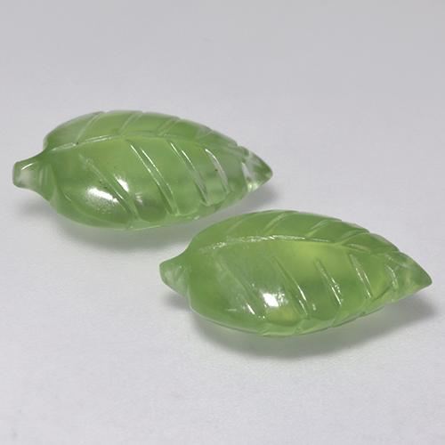 11.71天然绿色葡萄石，异形，16.3×11毫米，透明