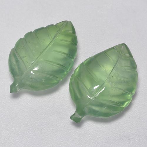 11.38天然绿色葡萄石，异形，17×10.7毫米，透明