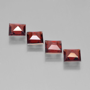 2.38克拉天然镁铝榴石石榴石，正方形，VS