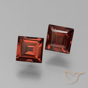 1.35克拉天然镁铝榴石石榴石，正方形，VS