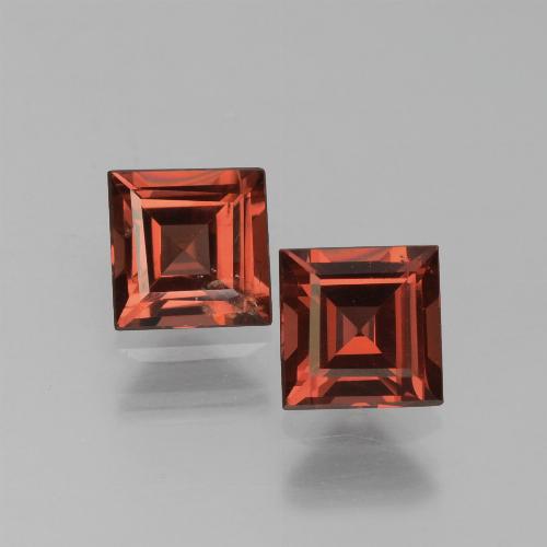 1.57天然红色镁铝榴石，方形，5×5毫米，VS