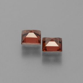 1.50天然红色镁铝榴石，方形，5×5毫米，VVS